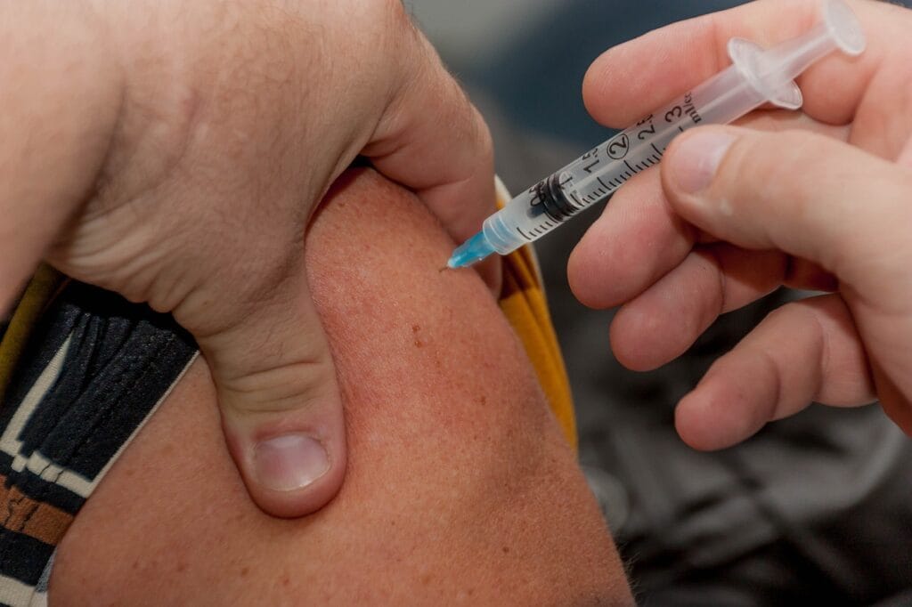 flu shot, needle, ouch, medical, vaccination, diabetes, flu, nurse, doctor, patient, brown medical, brown doctors, flu shot, vaccination, vaccination, vaccination, vaccination, vaccination, diabetes, diabetes, diabetes, flu, nurse, doctor