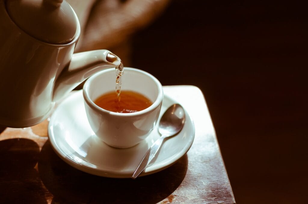 tea, hot, nature, cup, table, tea-time, tea cup, break, herbal, leaf, beverage